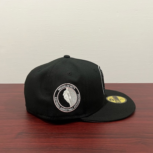 New Era, 59Fifty Fitted Hat, Brooklyn Nets, Black, White & Pink - Picture 2 of 9